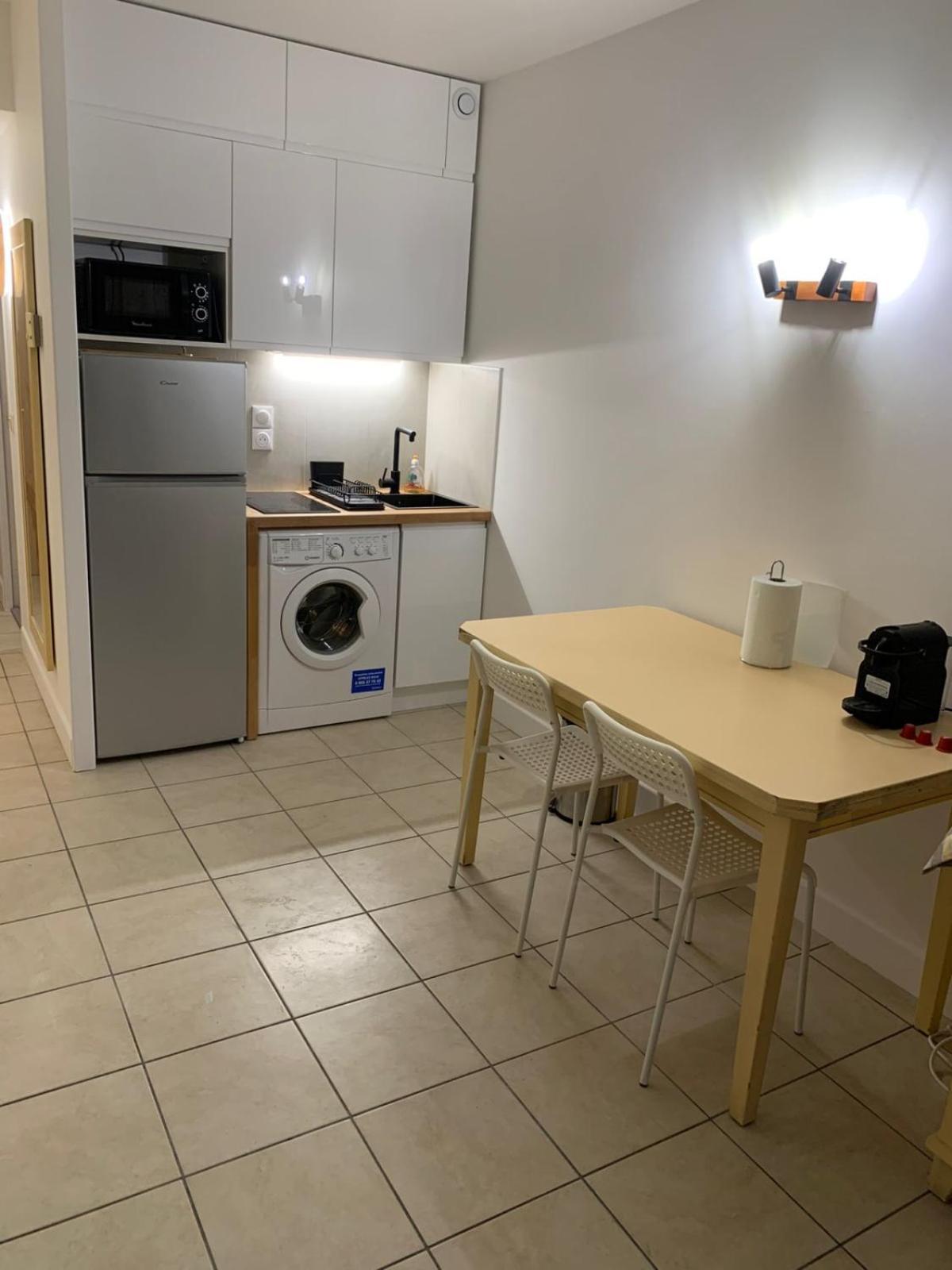 06U - Beautiful Studio In Residence - Swimming Pool And Tennis Court แซ็งต์-โลร็อง-ดู-วาร์ ภายนอก รูปภาพ
