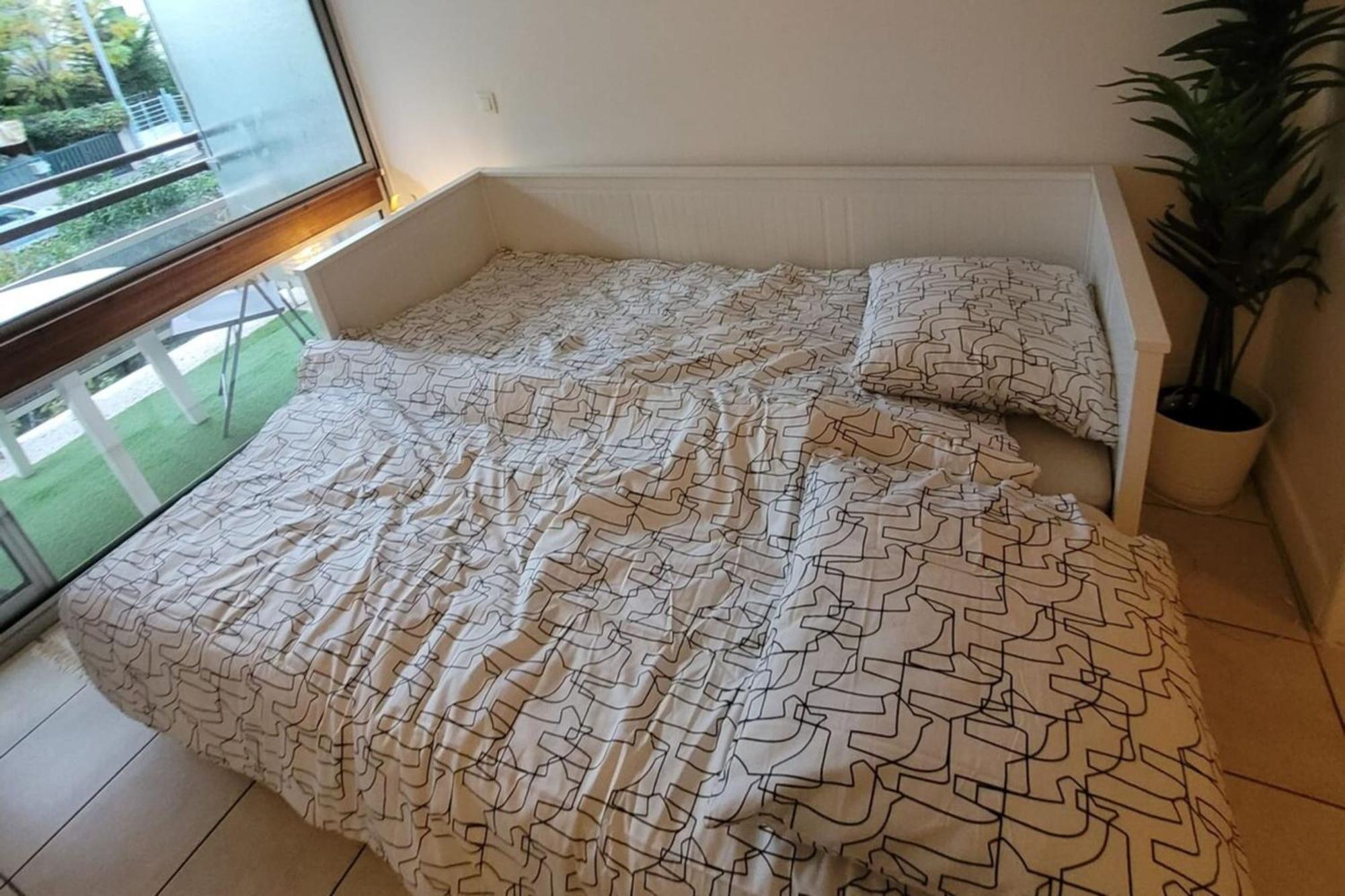 06U - Beautiful Studio In Residence - Swimming Pool And Tennis Court แซ็งต์-โลร็อง-ดู-วาร์ ภายนอก รูปภาพ