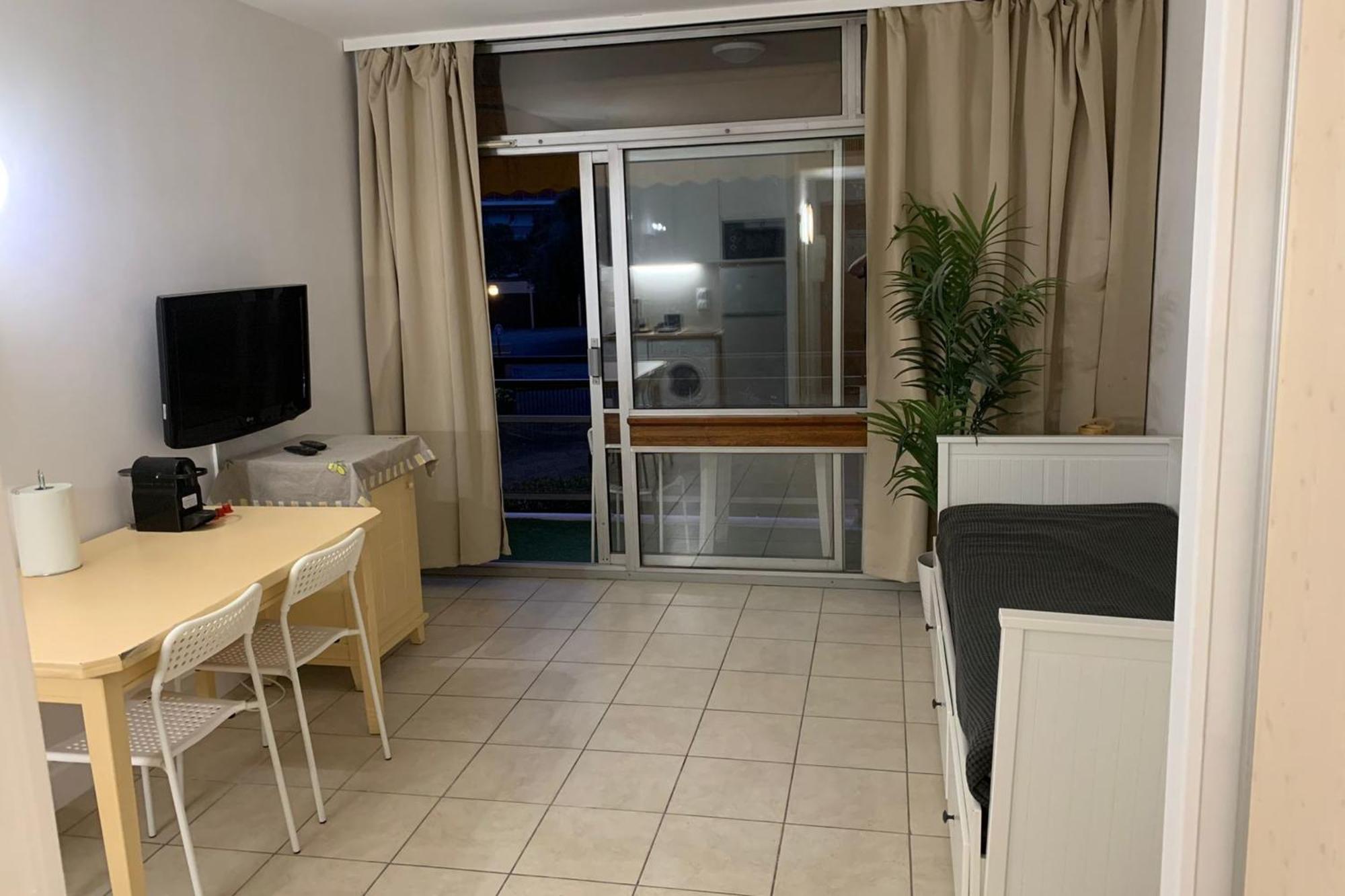06U - Beautiful Studio In Residence - Swimming Pool And Tennis Court แซ็งต์-โลร็อง-ดู-วาร์ ภายนอก รูปภาพ